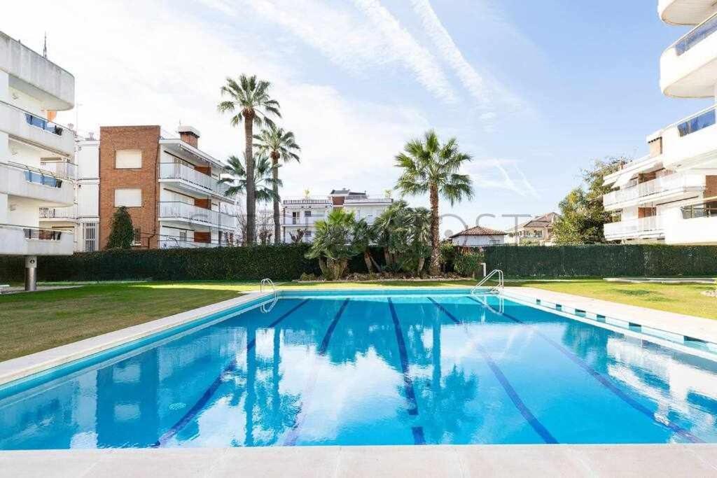 Апартаменти Sitges Arena Dos Piscinas Frente Al Mar Екстер'єр фото